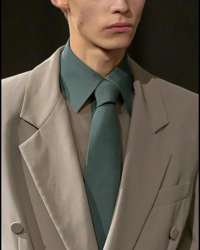 这几天全球爆红的男模,是 ysl 冲击「50 亿欧元」的关键|ysl|圣罗兰