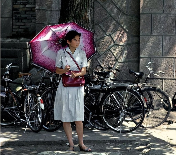 老照片上世纪八十年代的中国女性清纯质朴笑容美