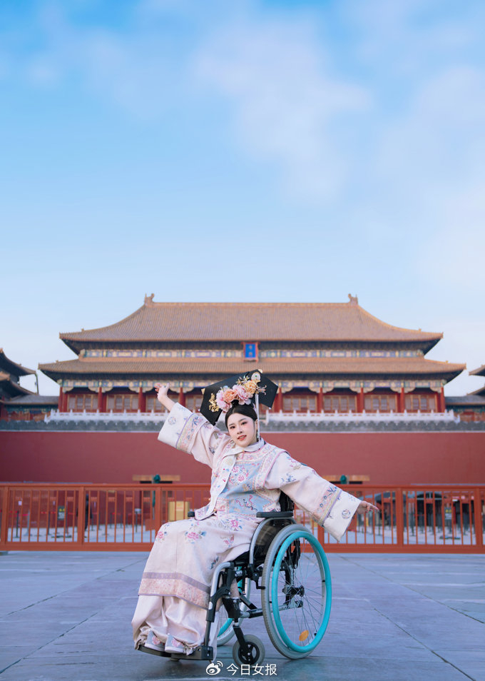 高位瘫痪女孩用旅行"重启"人生|轮椅|孙晨璐|瘫痪_新浪新闻