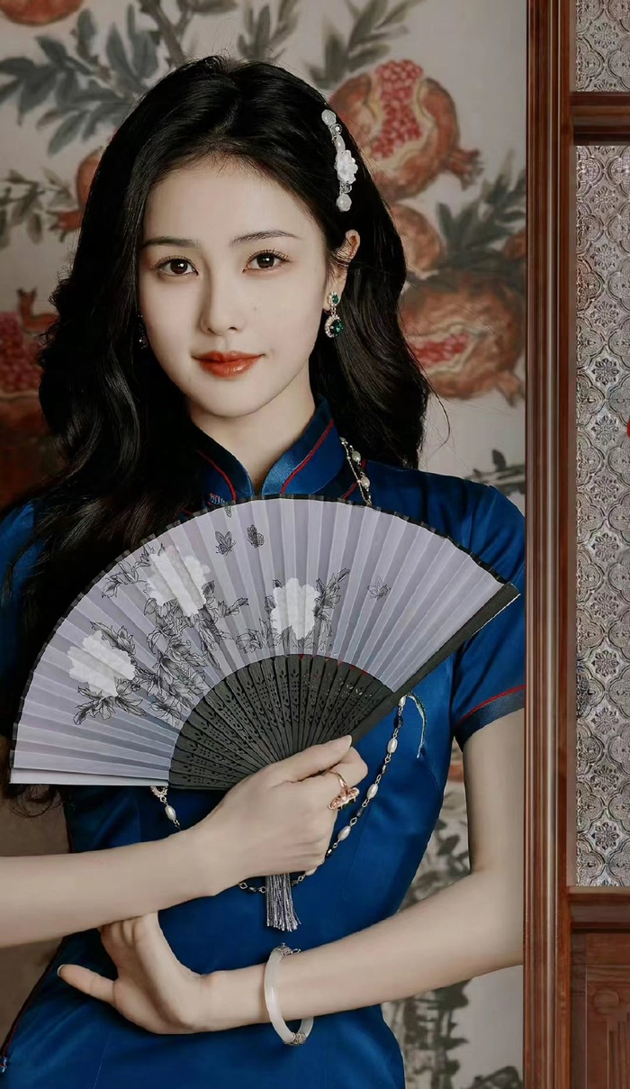 白鹿营销身材曲线翻车!厌女言论再被提及,"白男士"标签难摘了