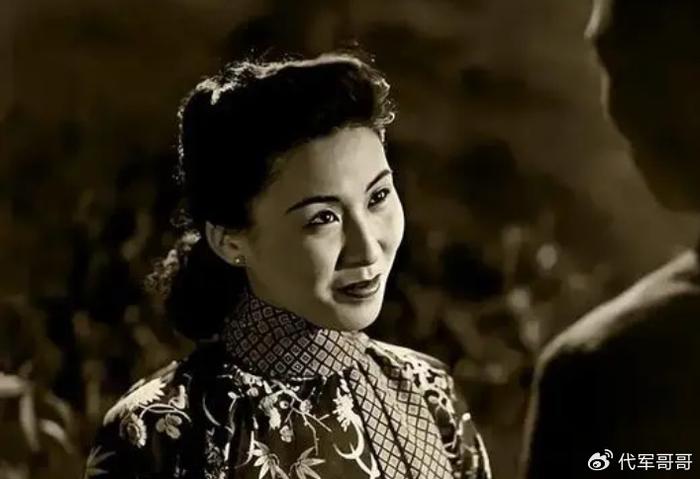 娱乐圈再传噩耗101岁著名女演员韦伟去世最后露面双眼已失明