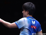 撩起球衣+三度模仿樊振东！张本智和晋级决赛：距兑现诺言只差1胜
