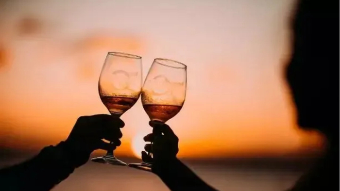 原创|别人请客吃饭,记住3不要,不然人缘会越来越差