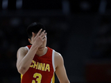 炸锅了！中国男篮“再起风云”，媒体人曝料：男篮现役国手发抱怨