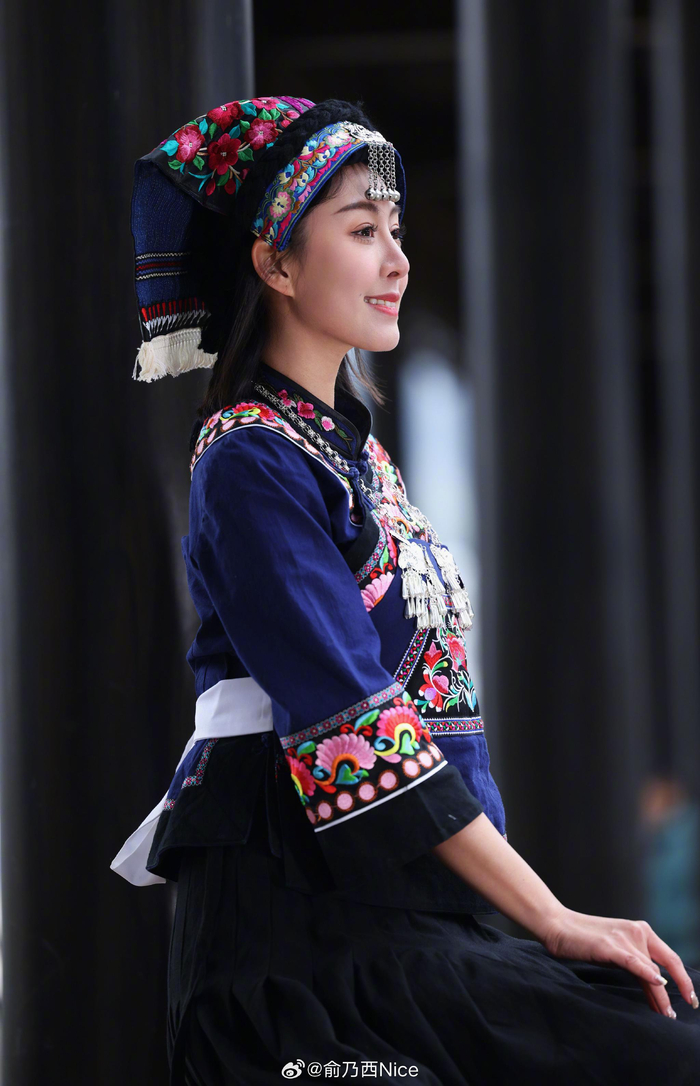 公布答案,就是布依族啦!