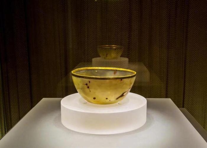 代引き人気 中国 玉石赤瑪瑙 煎茶碗 袱紗付 M 3178 彫刻/オブジェクト