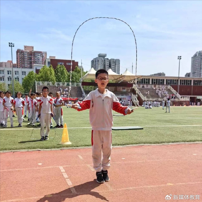 人大附中朝阳学校小学部举行趣味体能运动会