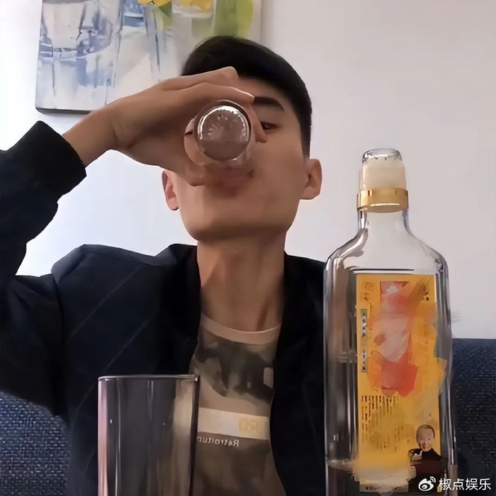 网红“王子墨”去世，年仅26岁，死因细节曝光，生前曾一语成谶__财经头条__新浪财经