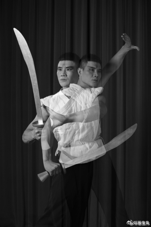 嘎子哥谢孟伟 京剧写真诠释硬汉魅力|谢孟伟|嘎子|京剧_新浪新闻