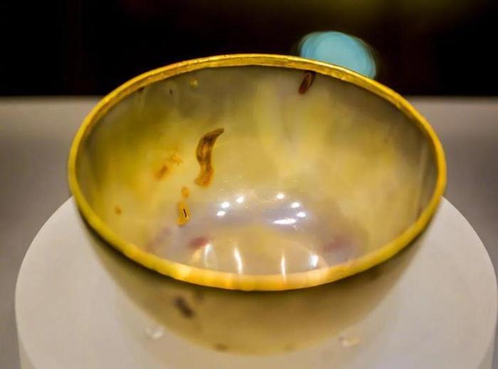 代引き人気 中国 玉石赤瑪瑙 煎茶碗 袱紗付 M 3178 彫刻/オブジェクト