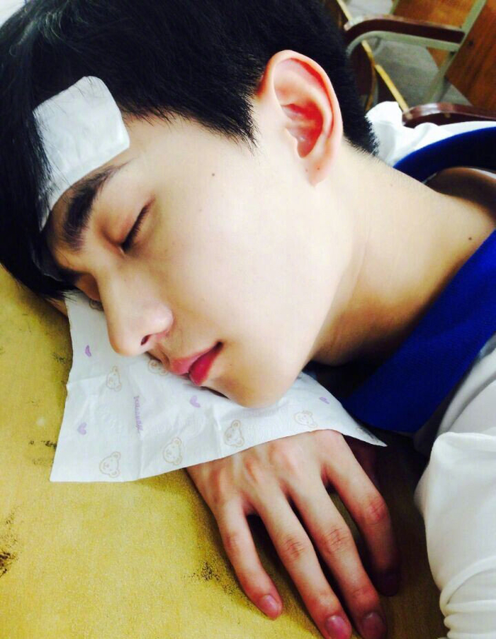 杨洋老照片考古,真的是从小帅到大,纯真的眼神也从来没有变过!