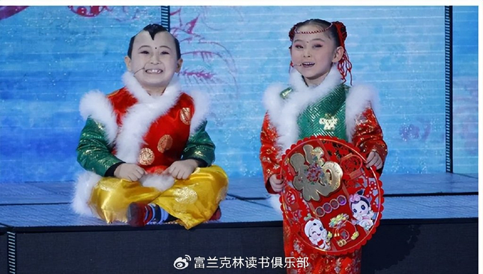 节目一完成,鸣贺强撑着的劲儿就泄了,心里那根紧绷的弦也松懈了下来.