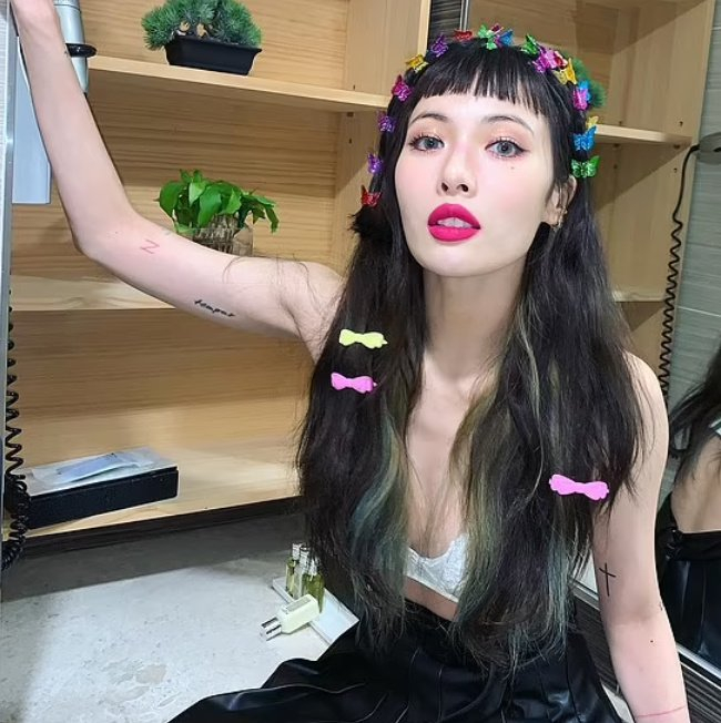 韩国歌手泫雅公开减肥经历潸然泪下,曾因极度节食一个月晕倒12次