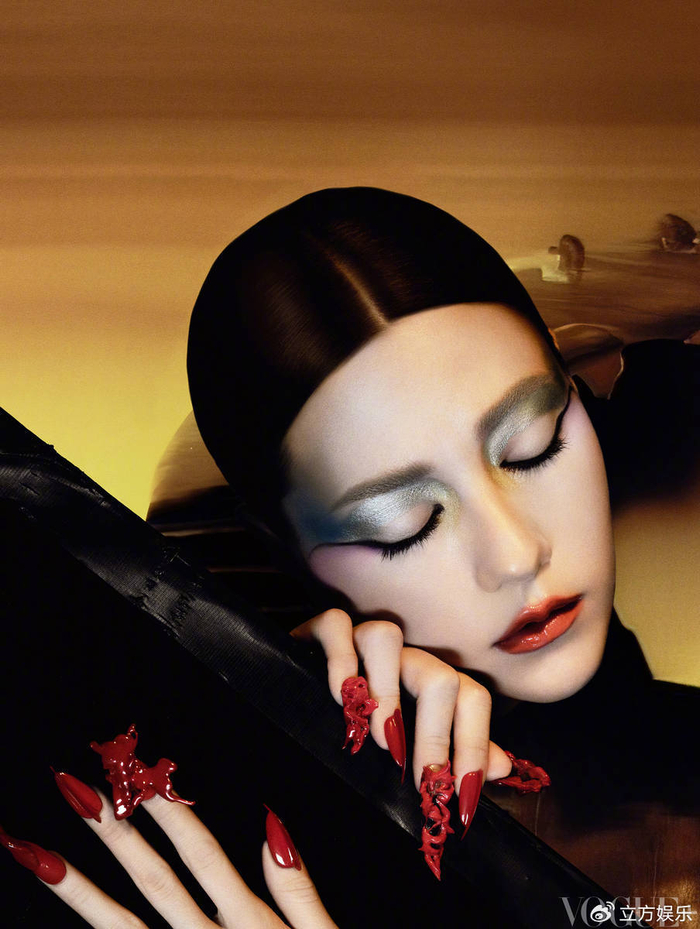 娜然再现妲己鬼魅又美艳 狐狸妆容异域风十足|妲己|鬼魅|异域_新浪