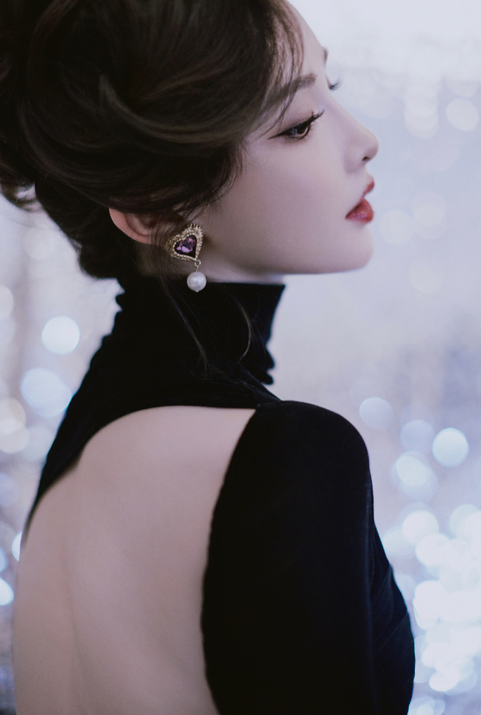 彭小苒港风复古名伶造型96,明艳又贵死