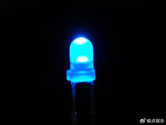 强得可怕!日本科学家发明蓝光LED获诺奖,彻底改变人类生活|诺奖|蓝光LED|蓝光|日本科学家|灯泡_新浪新闻
