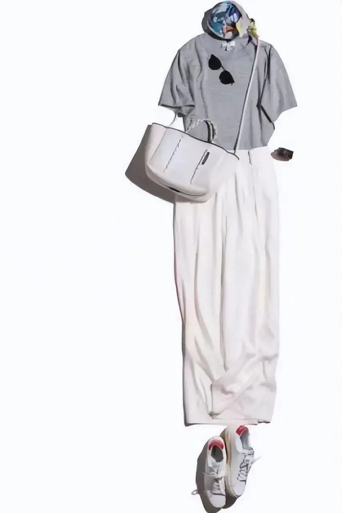 "灰色"衣服怎么穿才高级?20位素人博主示范给你答案,照穿也美