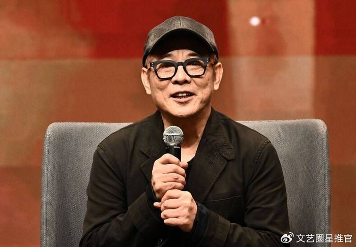 李连杰亲自辟谣死讯双眼浑浊嘴唇发白自曝每天吃药曾险丧命