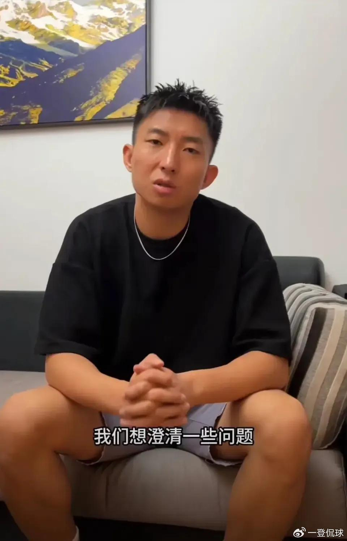 野球帝人设崩塌？扣篮王杨浩称三年工资不足25万，陈国豪底薪超20万|崩塌|野球|杨浩_新浪新闻