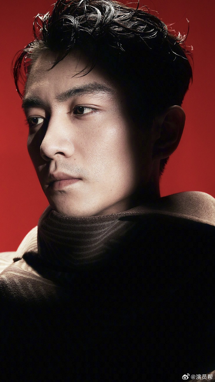 陈晓这次的造型真的是太绝了吧让我们感觉到了前所未有的帅呀