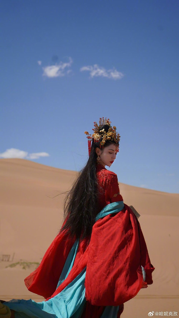 恭喜@哈妮克孜 收官大吉!暂别皇北霜!期待下一个角色