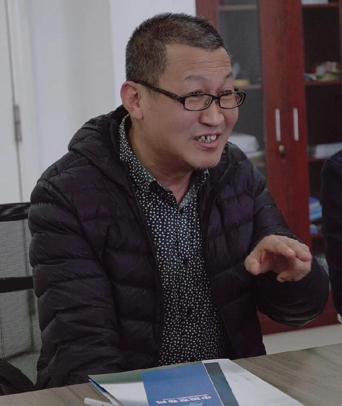 中国文信网《文化栏目》主编刘易雄表示,步入经济高质量发展和疫情