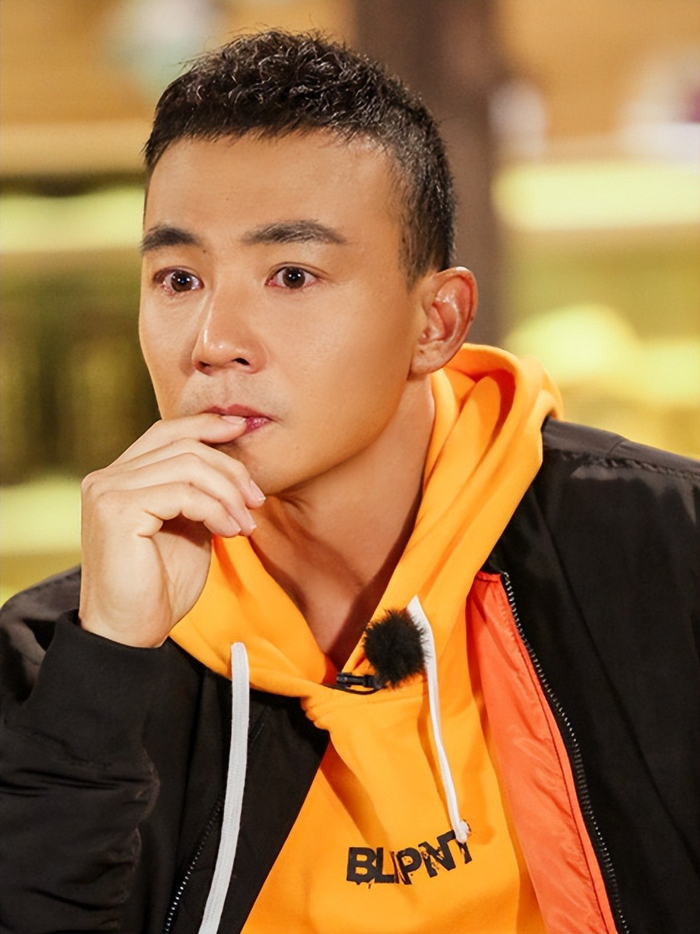 刘畊宏回应直播间人数骤降!观点让人舒服,难怪能做周杰伦兄弟