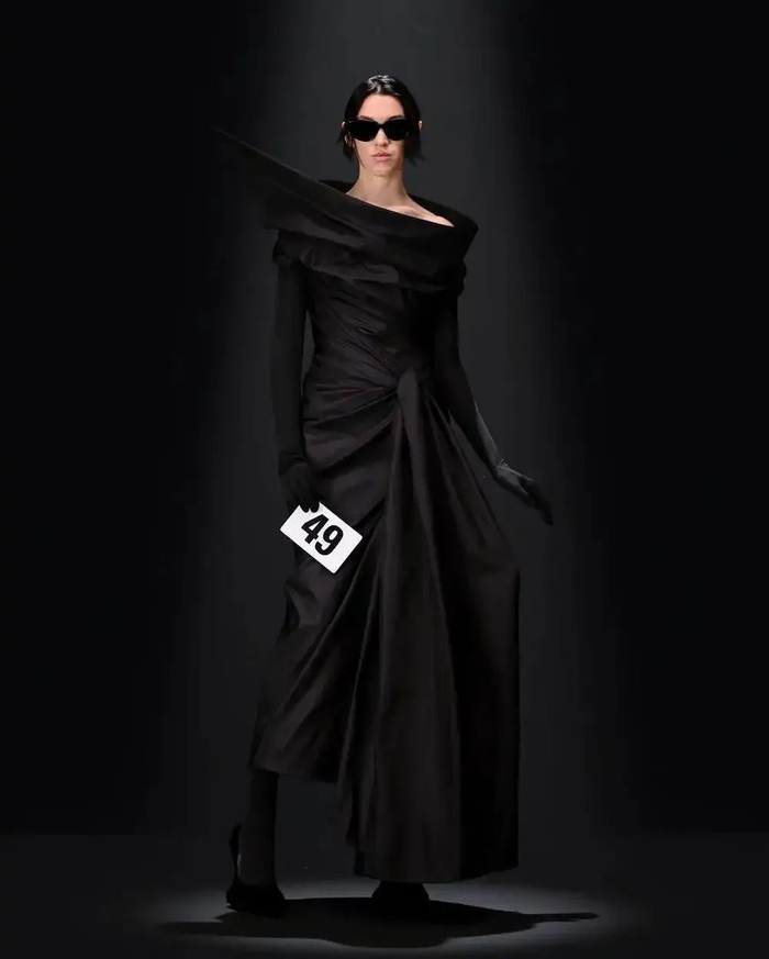 balenciaga|沙丘2|巴黎世家_新浪新闻