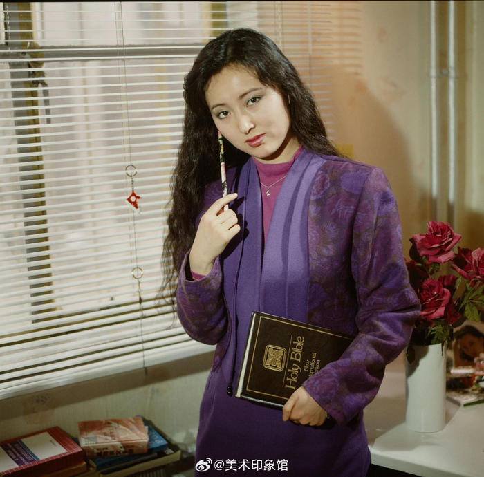 红楼梦主演林黛玉的饰演者陈晓旭的一组写真照片比较罕见