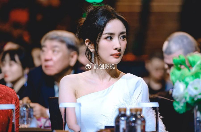 尖叫之夜内场座位强拆cp杨幂成八卦中心狂飙剧组引热议