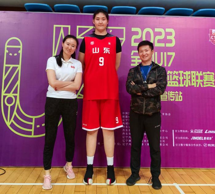 山东西王u15女篮张子宇图片