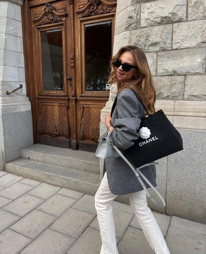 ins时尚博主的日常穿搭look更新时髦酷飒的欧美风