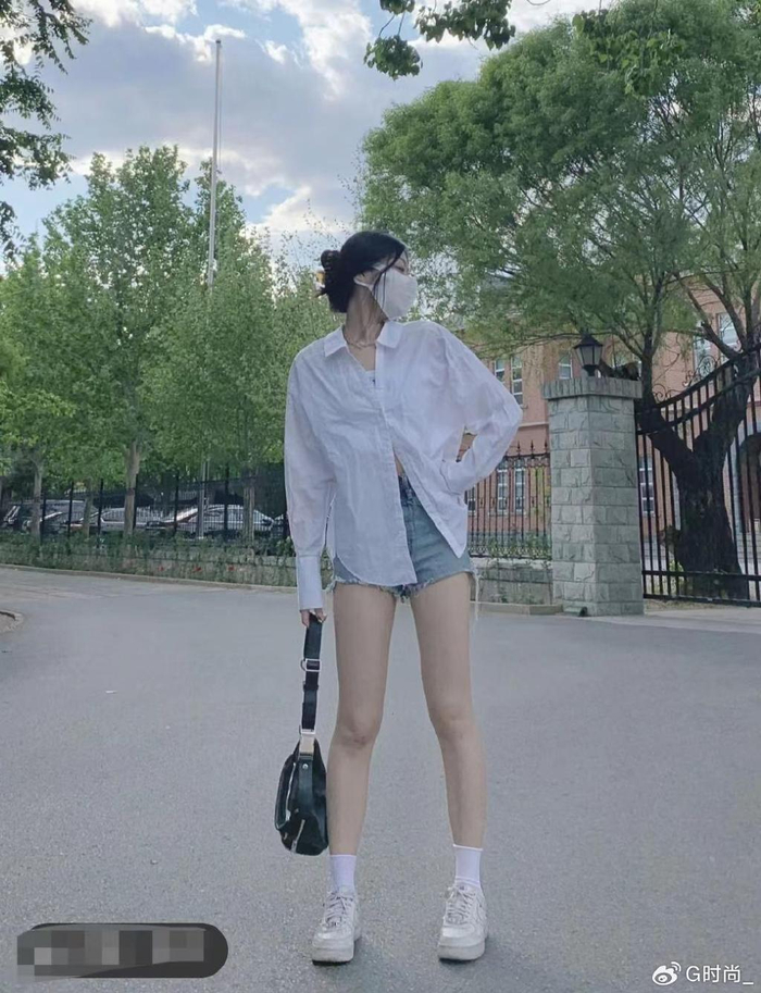 衬衫短裤穿出满满少女感