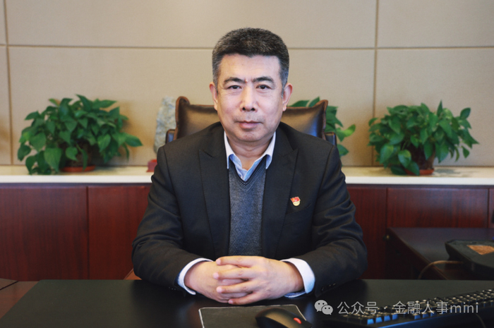 广发银行人事调整 管理层一年内仅有两名董事获批|刘晖|广发银行|分行