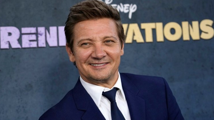 杰瑞米·雷纳表示自己希望回来再拍摄另一部"复仇者联盟"电影