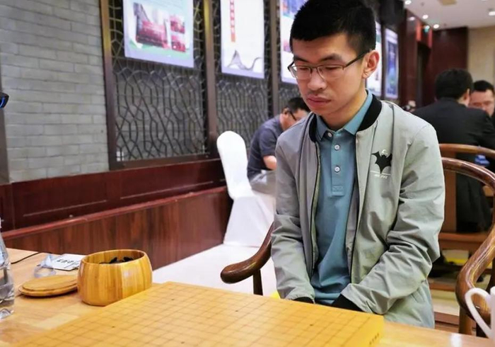 黑马杨楷文再胜韩名将 辜梓豪半目克谢科 范廷钰屠龙胜|范廷钰|谢科