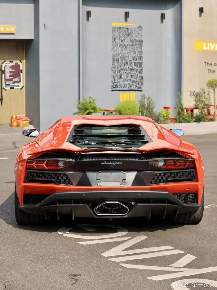 s(lp740-4),后缀里加个s,即使它是一款众泰你都能猜到比原版动力有所