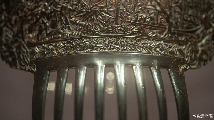 玳瑁雕诗文插屏 玳瑁雕诗文插屏