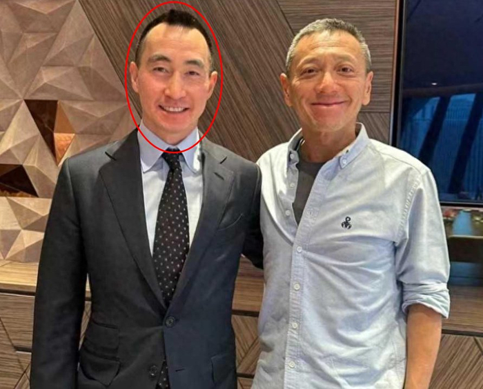 有传闻说当时赌王为何猷龙的女儿取名"何开梓",有"开枝散叶"的寓意,但