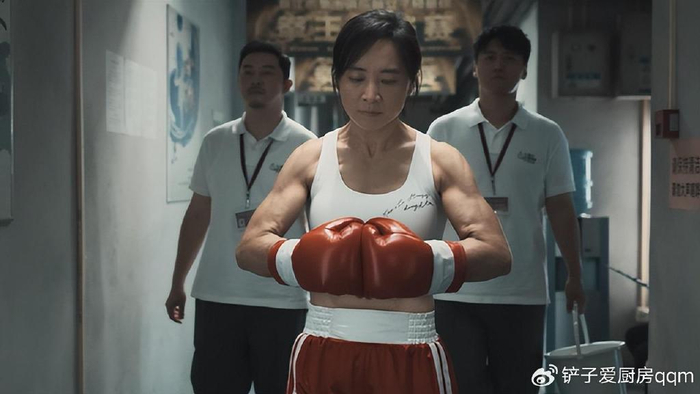 超26亿,春节档横空出世的黑马,值得一看|热辣滚烫|贾玲|票房_新浪新闻