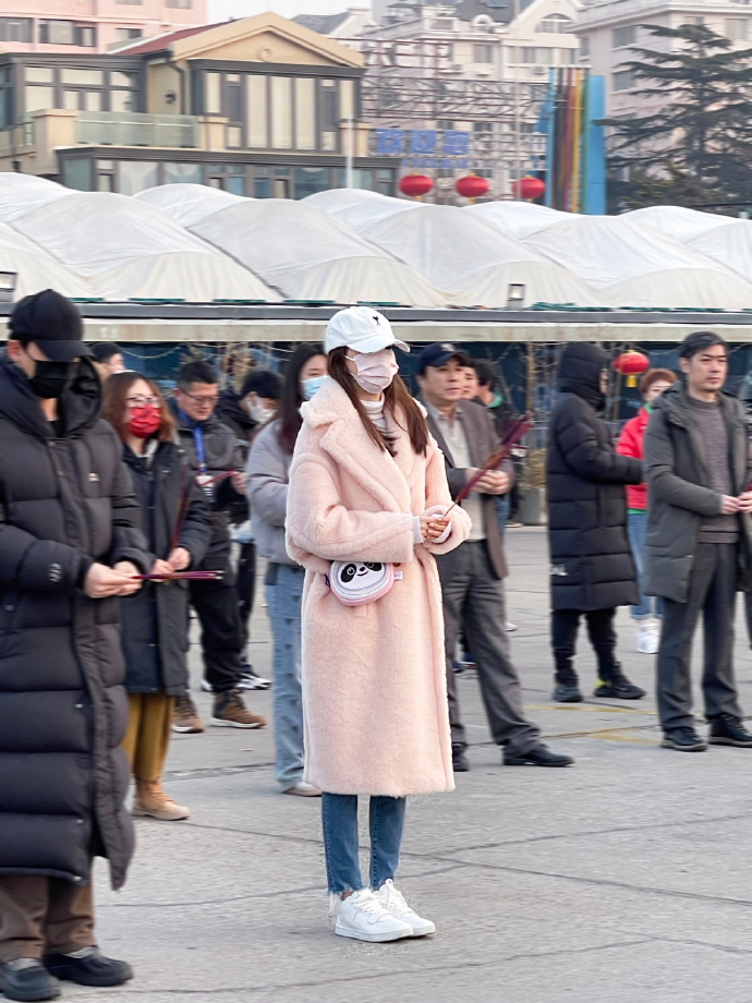 孙怡,张晚意新剧《我知道我爱你》今日开机路透……__财经头条