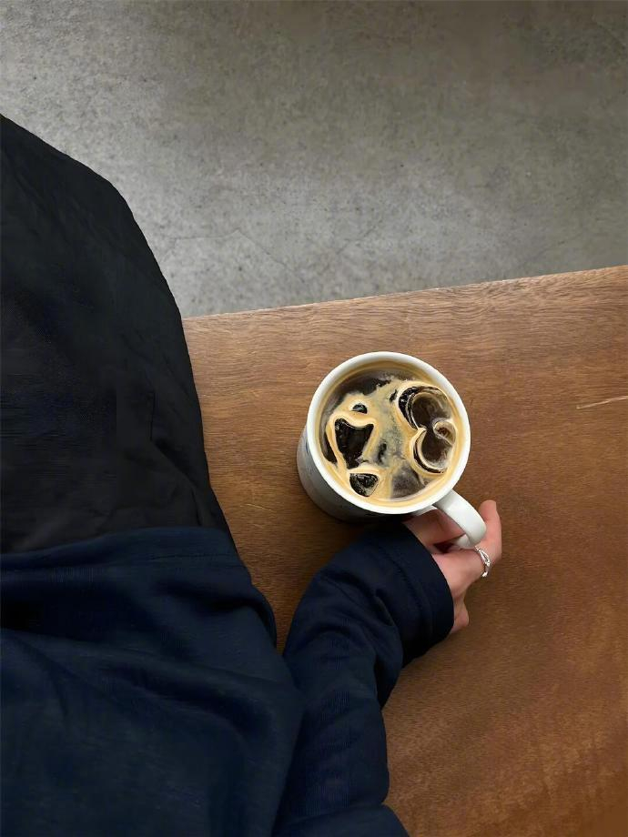 斯巴鲁XV和森林人区别 斯巴鲁森林人2.0四驱手动怎么样