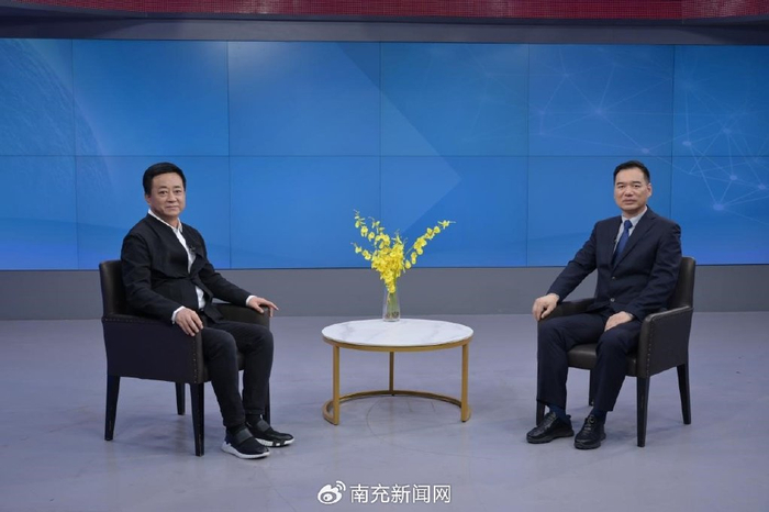 中畜智联黄旭科技密码精准智能粥料饲喂器