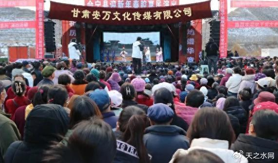 【天之水微语】吼秦腔的安万来了:惊不惊奇!|天水市|甘肃省|下河东|铡美案|剧团_新浪新闻