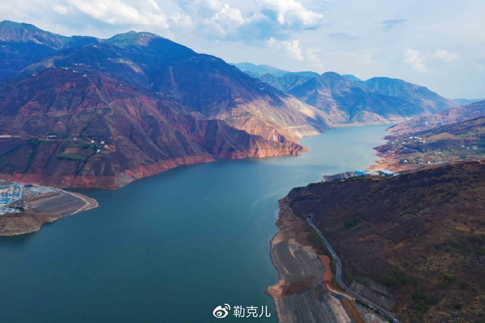 宁南高峡平湖超狂集镇!整了好些个绝绝子 听说是从水底“捞出来”的
