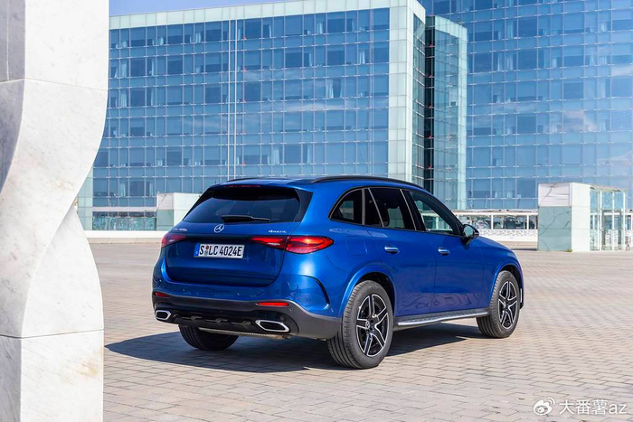 奔驰glc350e4matic曝光纯电续航能力达130km再塑混合动力新标杆