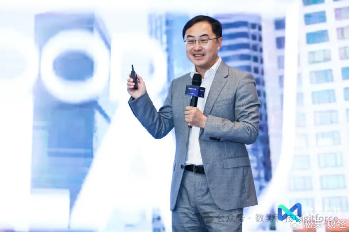 智能的商业影响与应对之道》为主题,向与会嘉宾介绍了ai的能力和趋势