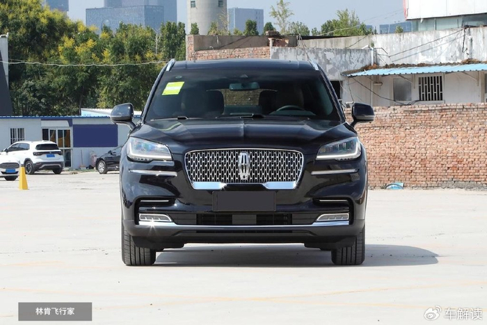 预算60万买豪华suv,林肯飞行家对比奥迪q7,究竟谁更胜一筹?