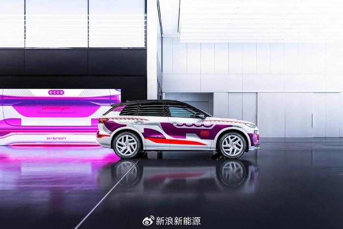 奧迪 q6 e-tron(audi q6 e-tron)自 2019 年 taycan 推出以來,人們