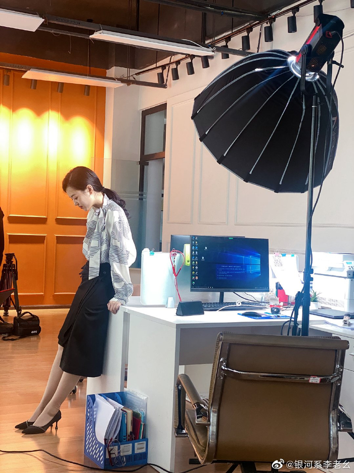 沐沐酱奇奇怪怪的 我最近一直都在女明星营业